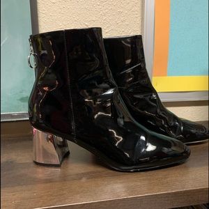 Forever 21 black booties